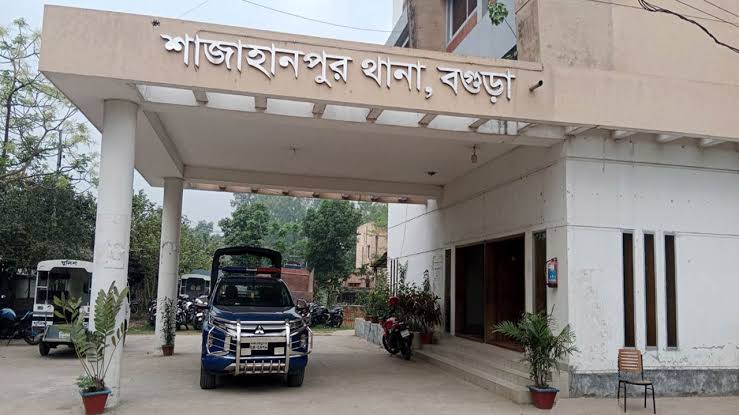শাজাহানপুরে মোটরসাইকেল দুর্ঘটনায় দুই যুবক নিহত