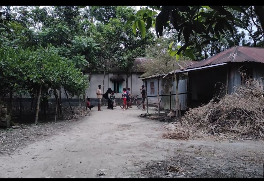 শেরপুরে বাড়িতে ঢুকে দম্পতিকে মারধরের অভিযোগ