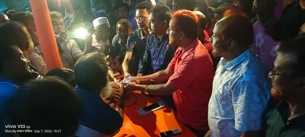 ঐতিহ্যবাহী কল্যাণী মেলার ফাইনাল নৌকা বাইচ অনুষ্ঠিত
