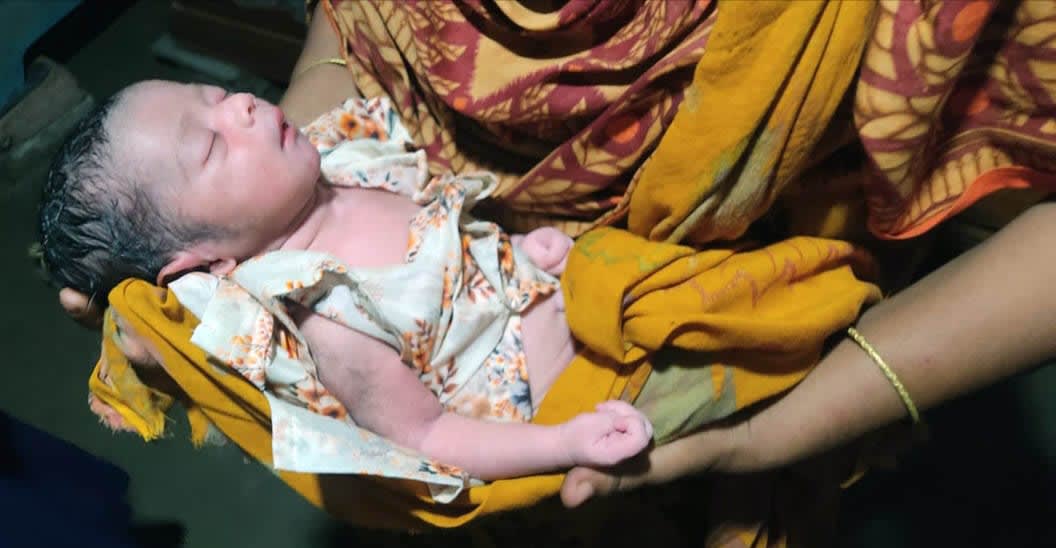ধুনটে জঙ্গল থেকে বেওয়ারিশ নবজাতক উদ্ধার
