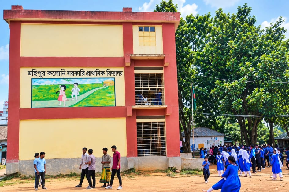 স্কুল থেকে ৯ শিক্ষার্থী ‘নিখোঁজ’, মিলল ৬ কিলোমিটার দূরের গুদামে