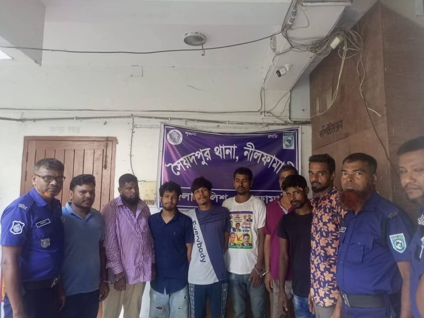 সৈয়দপুরে ৪৮ ঘণ্টায় পুলিশের বিশেষ অভিযান: ১২ মাদক কারবারি গ্রেফতার।