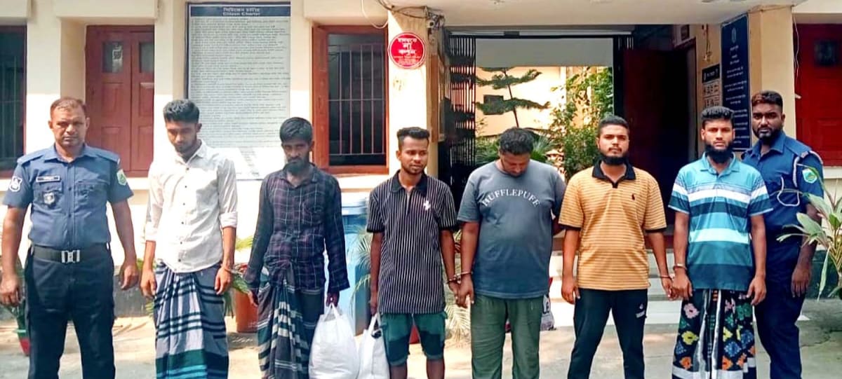 দুপচাঁচিয়ায়  চাঁদাবাজি, মাদক ও প্রতারণা মামলায় ৬ জন গ্রেফতার 