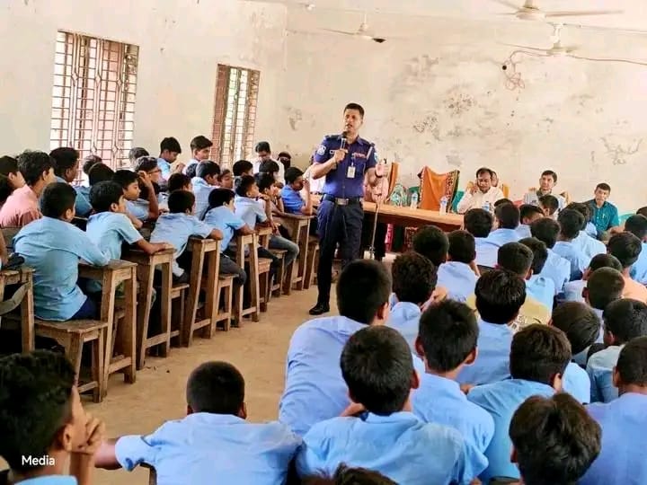 সলঙ্গায় মাদক ইভটিজিং বাল্যবিয়ে রোধে ওসির সতর্কবার্তা 