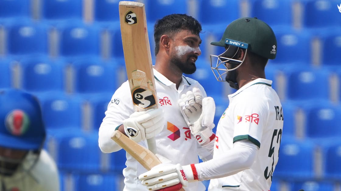 আবুধাবি টেস্টে জয়ের পথে বাংলাদেশ, শেষ দিনে চাই ৭ উইকেট