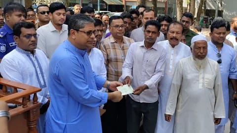 বগুড়ায় প্রতিমন্ত্রীর গাড়ির ধাক্কায় নিহত ফিরোজার পরিবারকে ৫ লাখ টাকার অনুদান