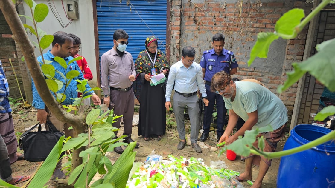বগুড়ায় ক্ষতিকারক কেমিক্যালে আইসক্রিম তৈরির অভিযোগ : লাখ টাকা অর্থদন্ড