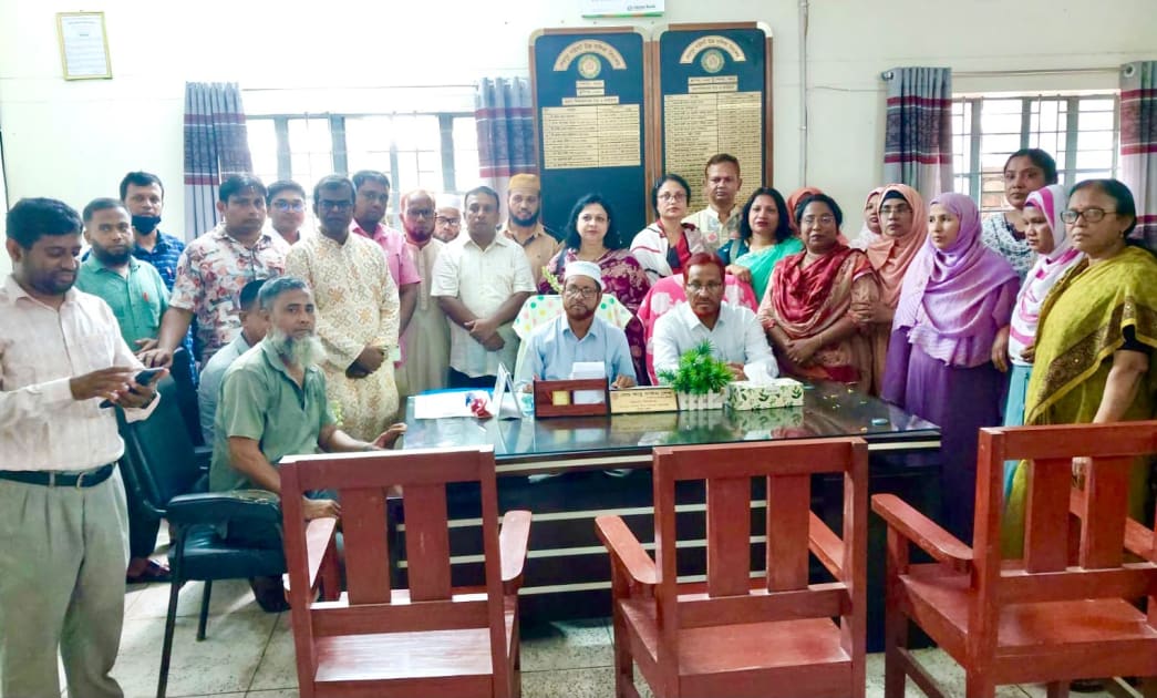 শেরপুর পাইলট বালিকা উচ্চ বিদ্যালয়ের এডহক কমিটির প্রথম সভা ও পুরস্কার বিতরন অনুষ্ঠিত