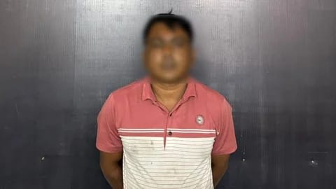 বগুড়ায় ধর্ষণ ও আপত্তিকর ভিডিও ধারণের অভিযোগে প্রধান আসামি গ্রেপ্তার