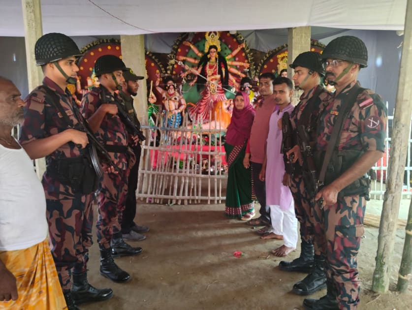 হরিপুরে দুর্গাপূজায় আইন-শৃঙ্খলা বাহিনী বিজিবি'নজরদারি ও টহল বৃদ্ধি